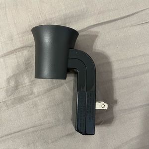 Black Wall Flower Fragrance Plug